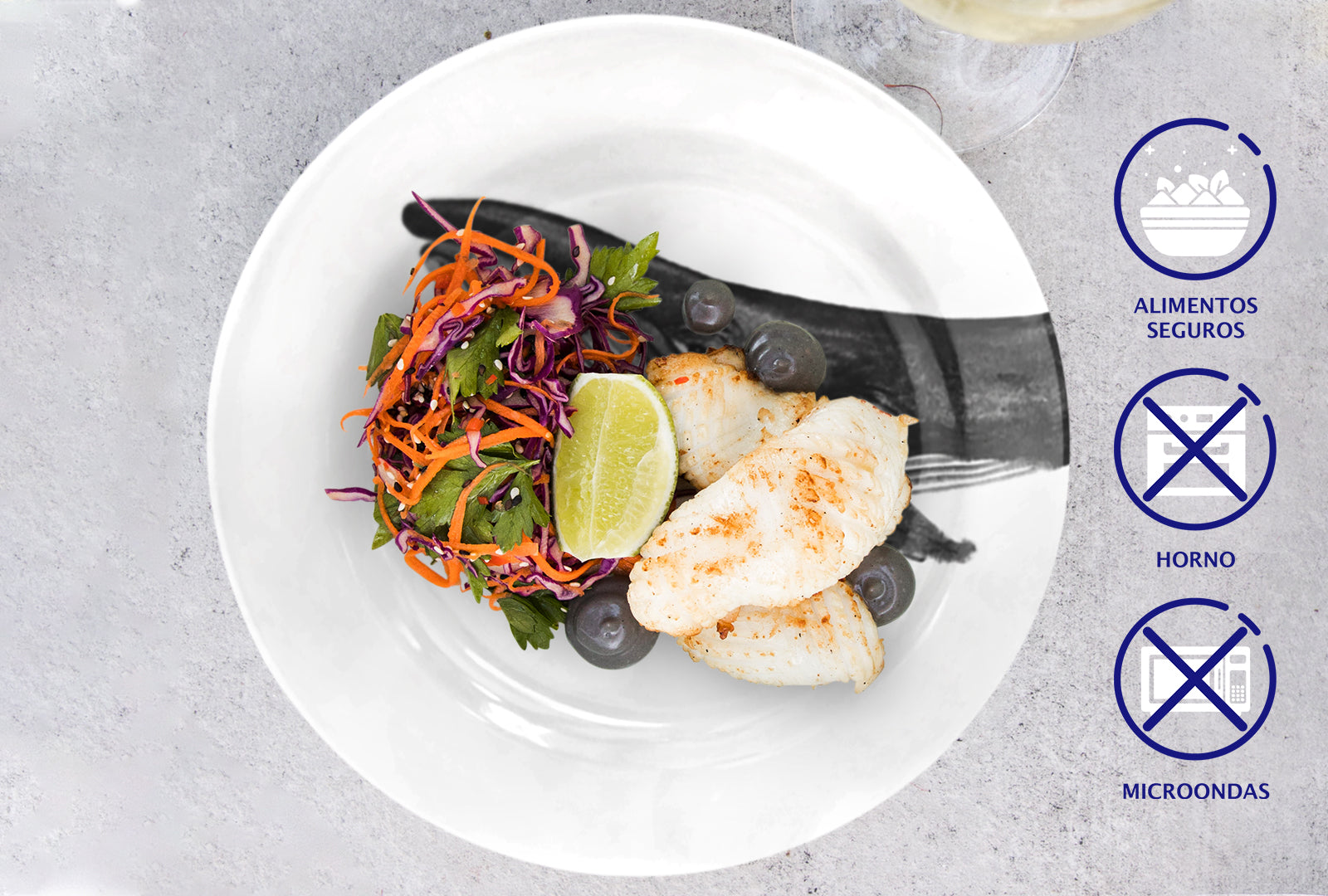 VAJILLA 16 PZAS. DISEÑO DE BALLENA SKU : 003-016-910