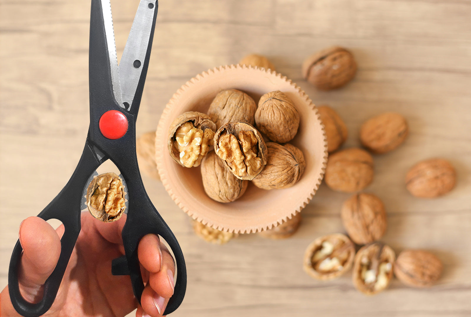 JUEGO DE CUCHILLOS 4 PIEZAS CON TIJERAS Y TABLA DE MADERA SKU : 050-005-938